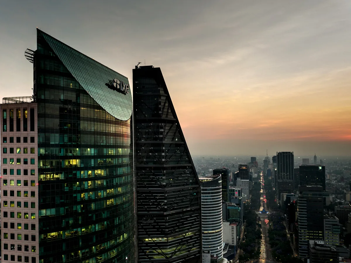Vista aérea de la Ciudad de México — el mercado de talento profesional más grande de México